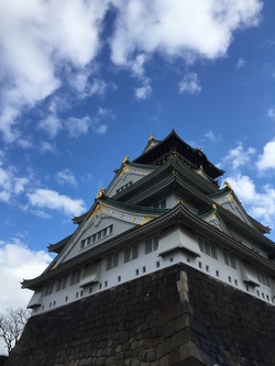 ででん
